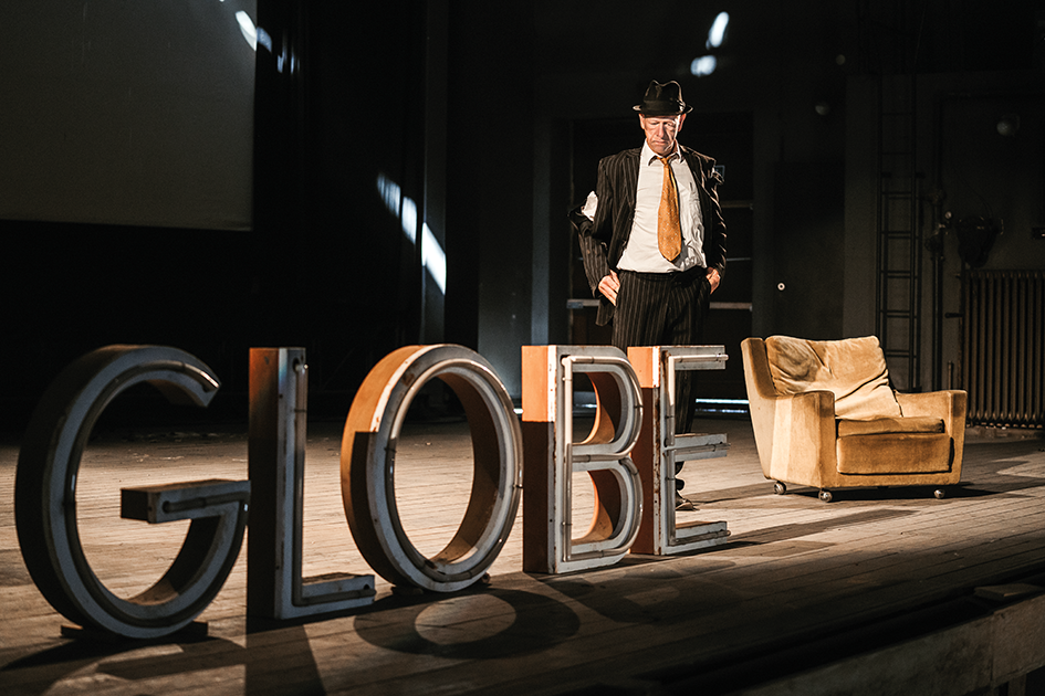 Mr. Globe 